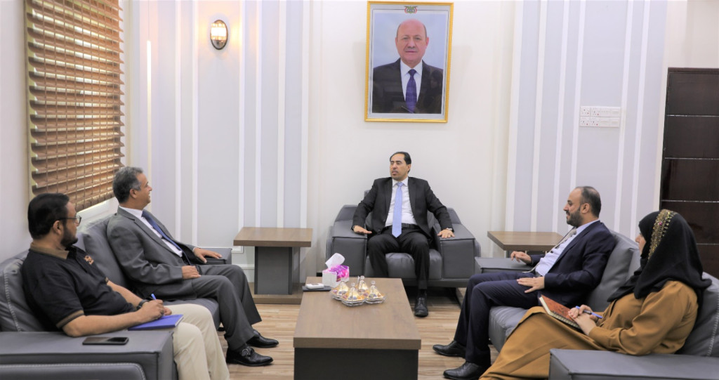 الوزير البكري يبحث مع السفير الليبي سبل تعزيز التعاون الشبابي والرياضي