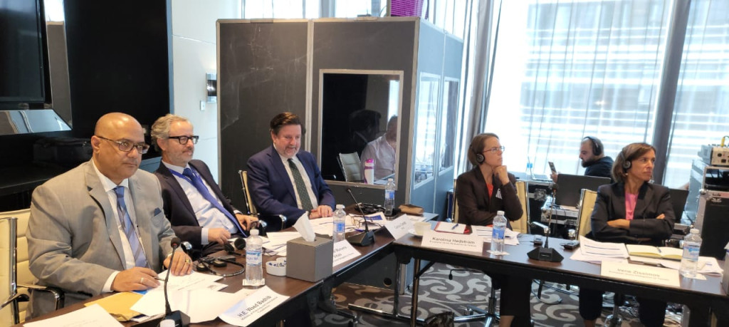 لجنة تسيير مشروع تعزيز الصمود الاقتصادي تناقش تقرير تنفيذ المشروع وأهدافه الاستراتيجية المستقبلية