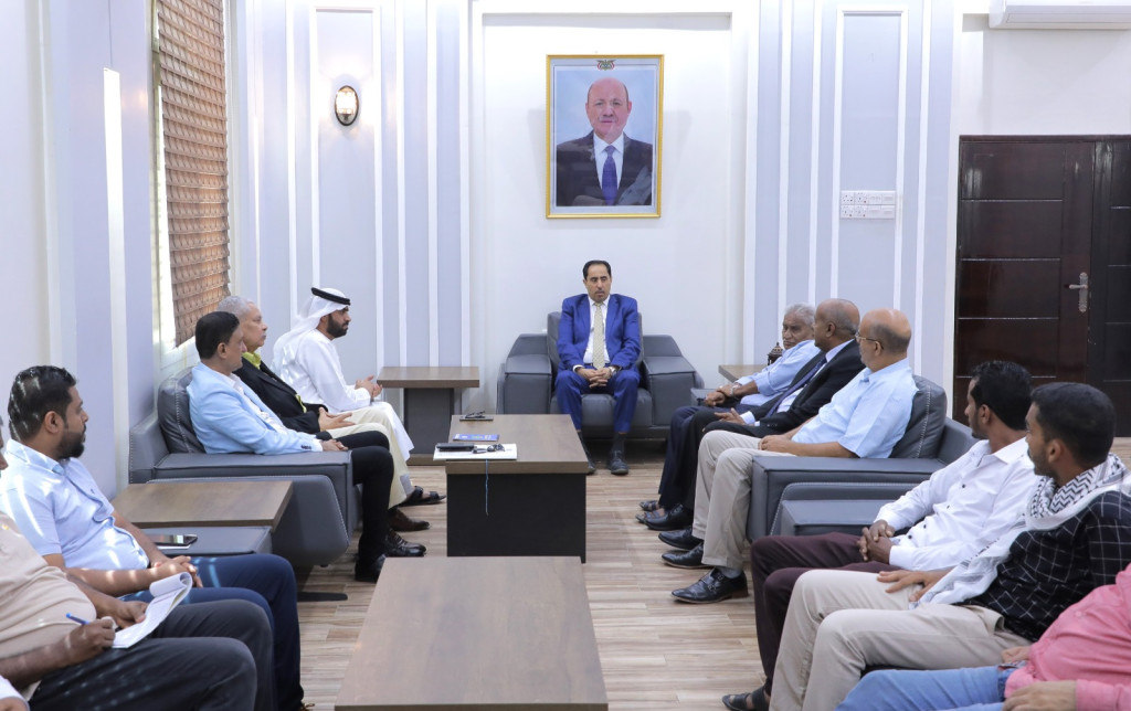 وزير الشباب يناقش مع الشركة الراعية ترتيبات بطولة عدن العالمية للملاكمة