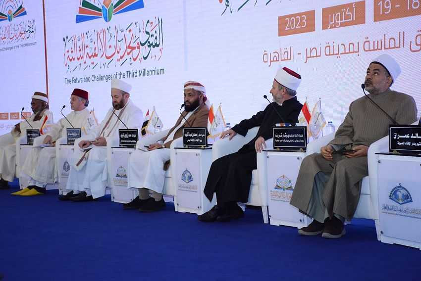 ترأس وزير الأوقاف جلسة مؤتمر الفتوى وتحديات الألفية الثالثة بالقاهرة