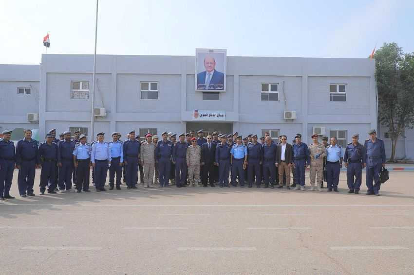 زيارة وزير الإعلام إلى كلية الطيران والدفاع الجوي في محافظة مأرب