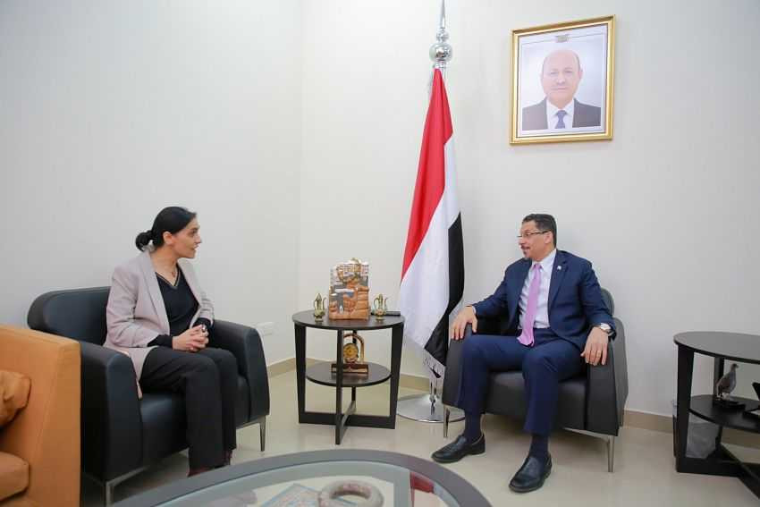 لقاء وزير الخارجية بسفيرة بريطانيا لدى بلادنا