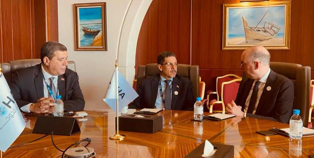 وزير الخارجية يبحث مع وزير الدولة الألماني العلاقات الثنائية بين البلدين