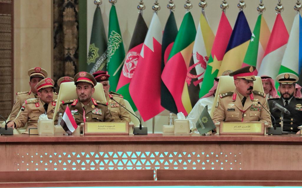 رئيس الأركان يشارك في الاجتماع الثاني لرؤساء أركان دول التحالف الإسلامي لمحاربة الإرهاب