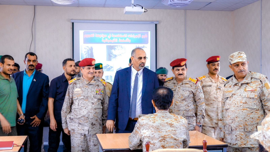 اللواء الزُبيدي يفتتح مقر الأكاديمية العسكرية العُليا بالعاصمة المؤقتة عدن