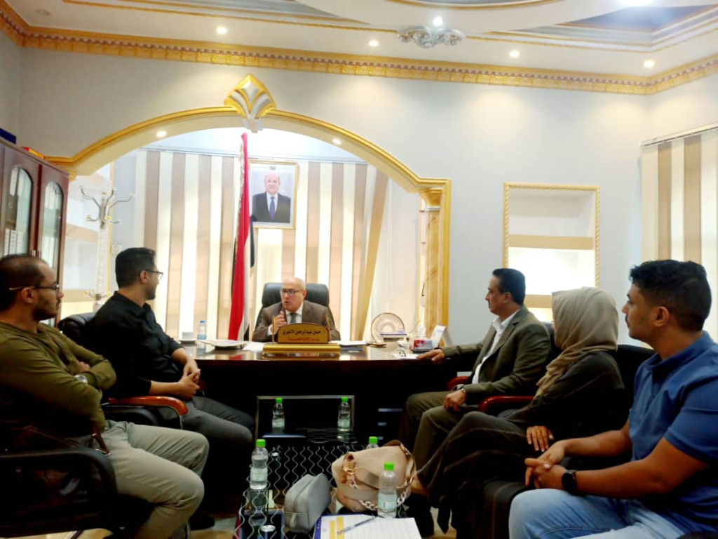 وزير الإدارة المحلية يناقش مع مؤسسة رنين كيفية تعزيز الأمن والتنمية المحلية