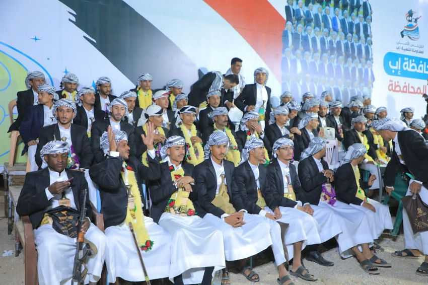 حضور رئيس الأركان العرس الجماعي الأول لـ 240 عروس من أبناء محافظة إب