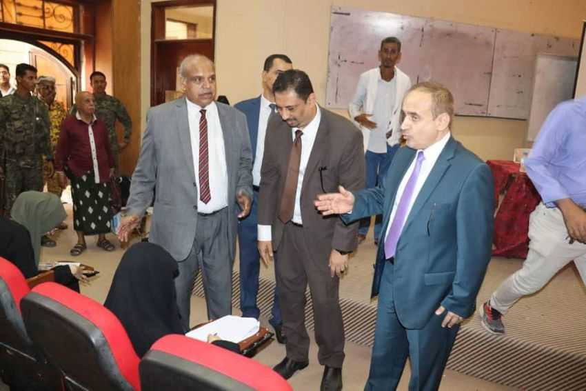 تدشين وزير التعليم العالي لامتحانات المفاضلة للتنافس على منح التبادل الثقافي