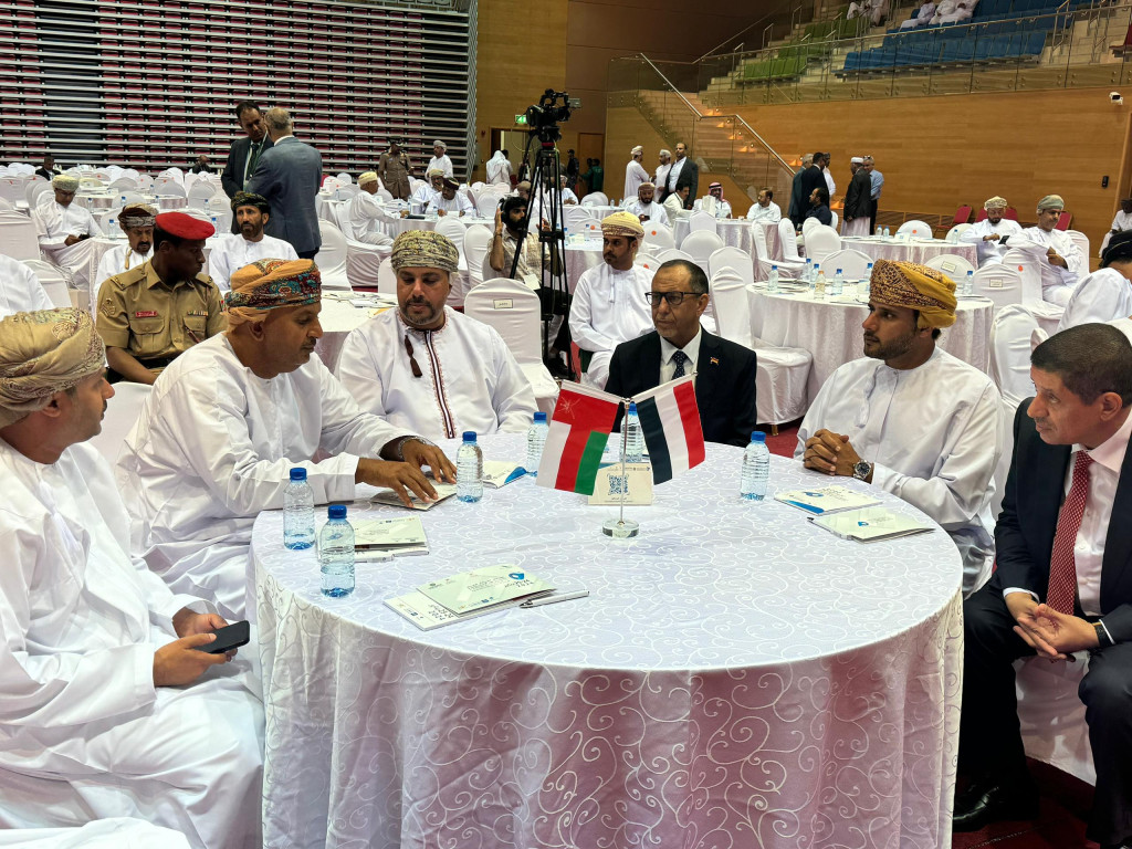 وزير الصناعة والتجارة يشارك في الملتقى العماني-اليمني لتسهيل الاستثمار