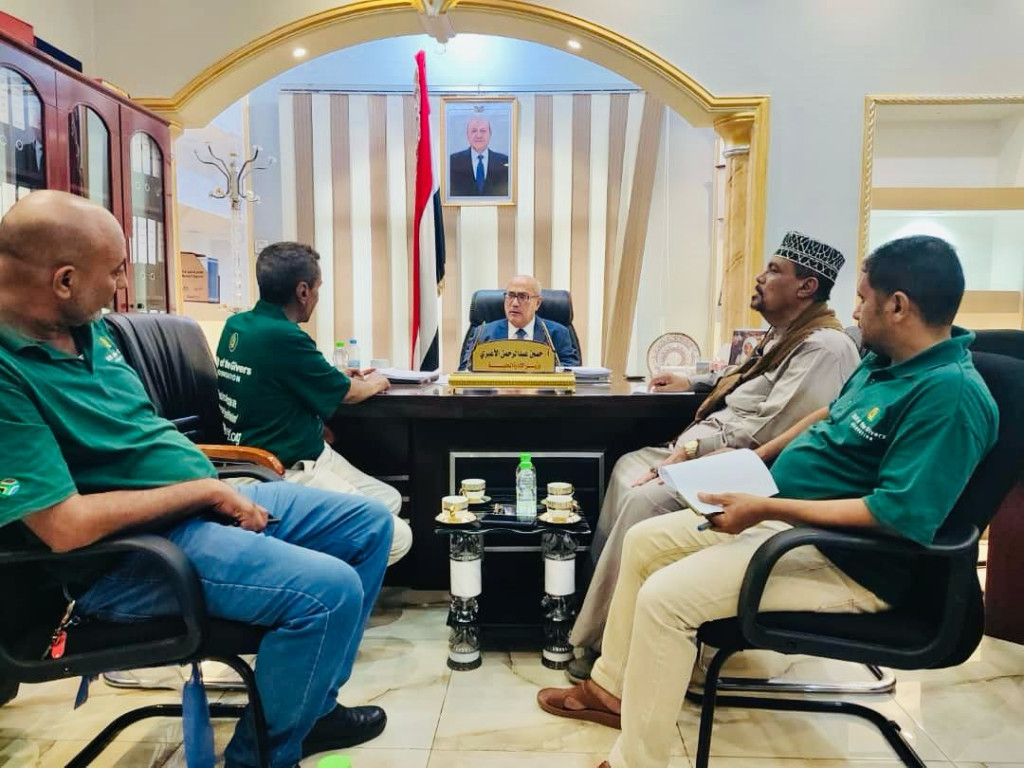 الوزير الأغبري يبحث مع مؤسسة وقف الواقفين العالمية خططها وبرامجها التنموية للعام 2024م