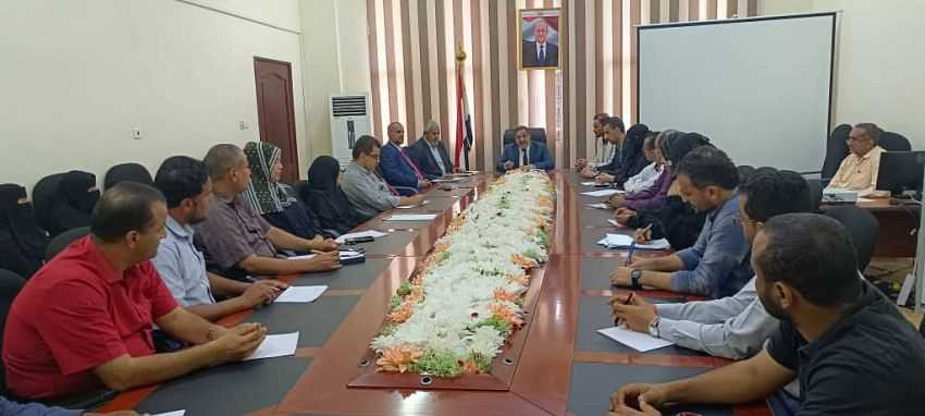 اجتماع وزير العدل لمناقشة تقارير إنجاز لجان الوزارة وخطط تطوير عدد من الإدارات