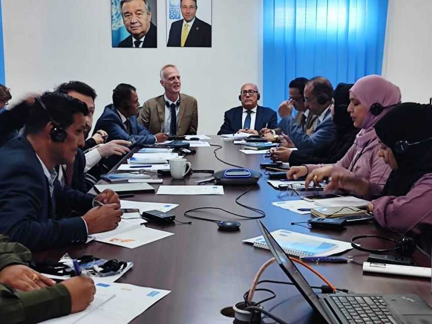 اجتماع برئاسة وزير الإدارة المحلية حسين الأغبري