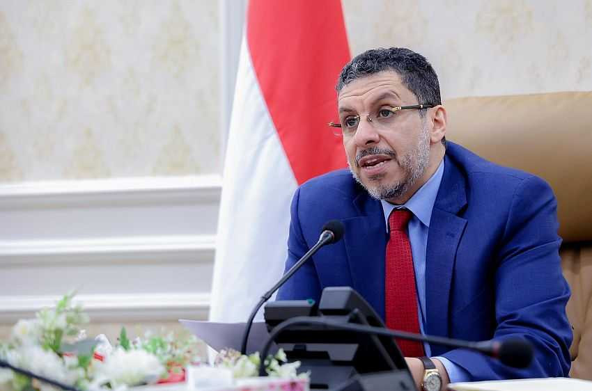 اجتماع رئيس الوزراء الدوري للسفراء اليمنيين في الدول العربية والأجنبية