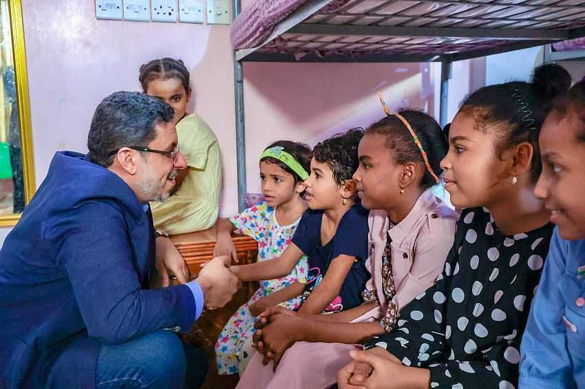 زيارة رئيس الوزراء لدار الفردوس لرعاية الأيتام