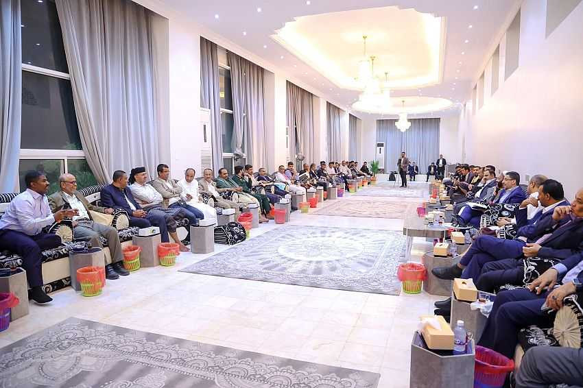 أمسية رمضانية يعقدها رئيس الوزراء د. أحمد عوض بن مبارك