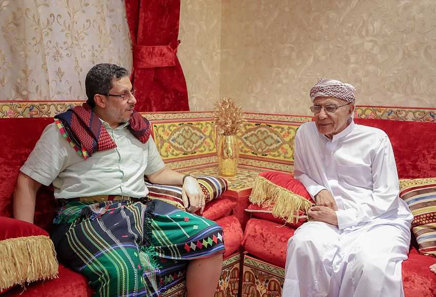 زيارة رئيس الوزراء لعدد من رموز وأعلام حضرموت