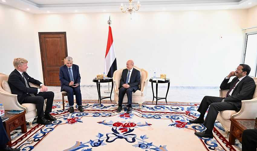 لقاء رئيس مجلس القيادة في عدن المبعوث الخاص للأمم المتحدة
