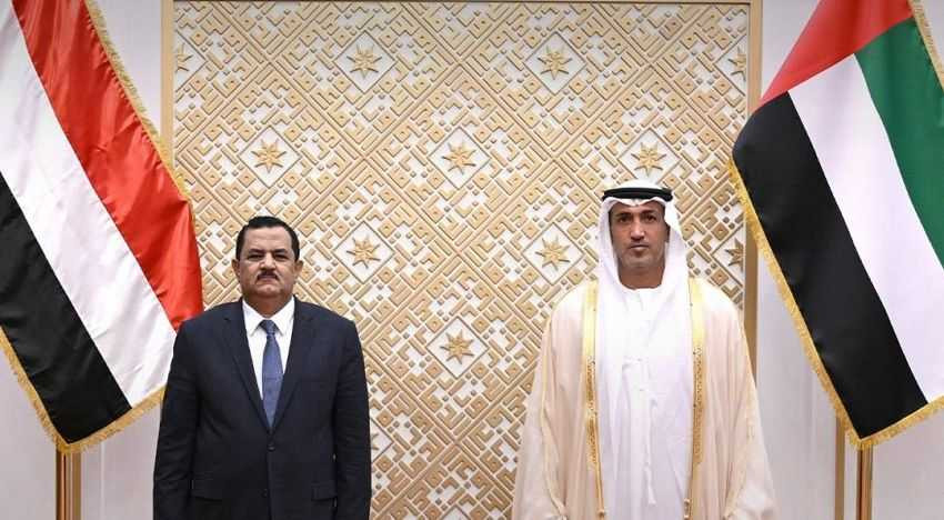 لقاء وزير الدفاع مع وزير الدولة لشؤون الدفاع الإماراتي تعزيز التعاون الدفاعي