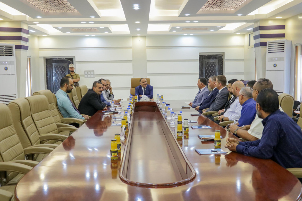 وزير النقل يبحث مع الفريق الفني لشركة الخطوط الجوية الملكية الأردنية التعاون الثنائي واستئناف الرحلات