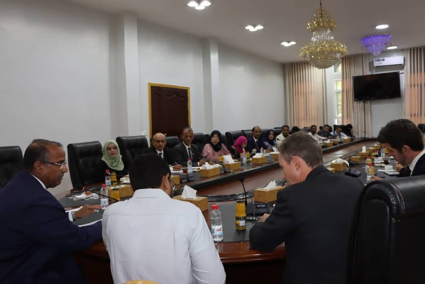 الوزير الزعوري يبحث مع بعثة الاتحاد الأوروبي والمملكة المتحدة والبنك الدولي التعاون المشترك