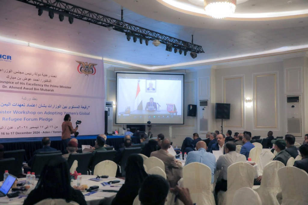 رئيس الوزراء يوجه بضرورة اعتماد تعهدات اليمن في المنتدى العالمي للاجئين وفقاً لمنهج شامل