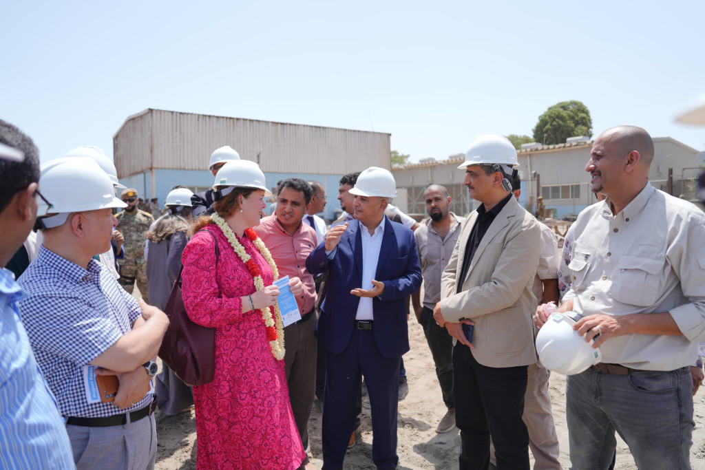 الشرجبي ولملس ونائبة وزير التعاون بالخارجية الهولندية يطلعون على أوضاع المياه في عدن