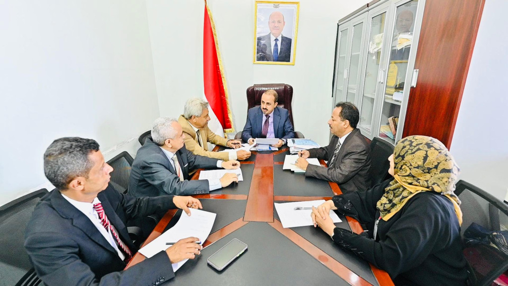 الوزير الإرياني يترأس اجتماعاً لمناقشة خطة أداء قطاع السياحة للنصف الثاني من العام 2025