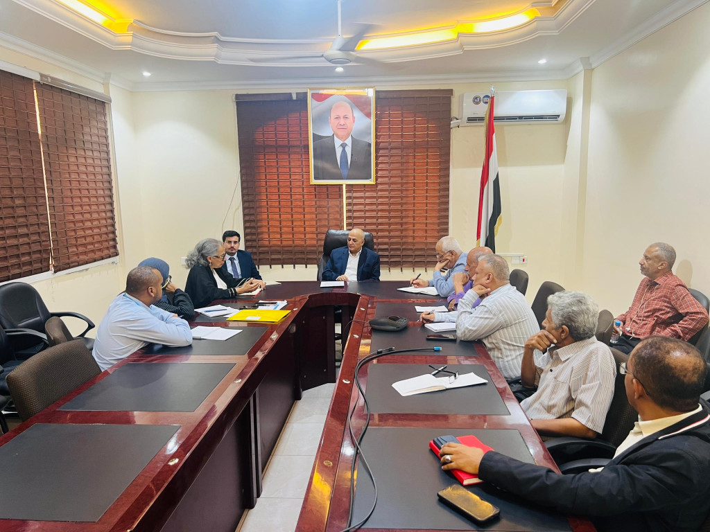 الوزير الشرجبي يطلع على نتائج زيارة مكتب اليونيسيف إلى تعز لمعالجة أوضاع المياه