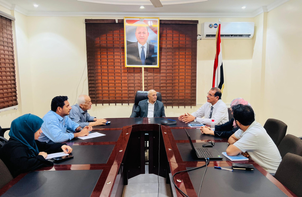 وزير المياه يبحث مع شركاء دوليين دعم إمدادات المياه في عدن وتعز ولحج