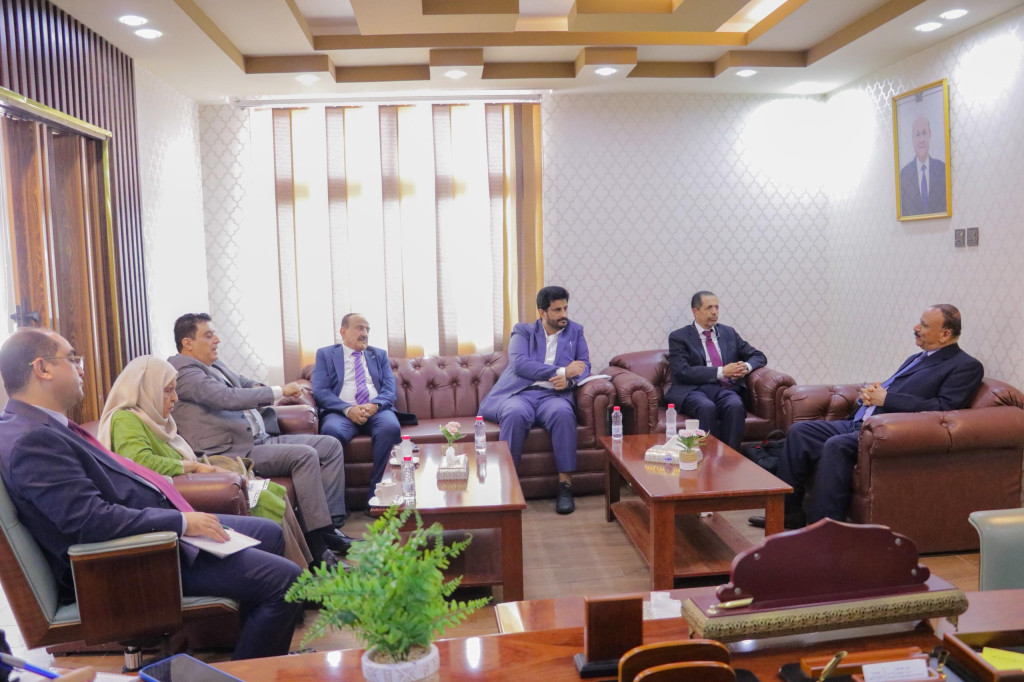 وزير النقل يبحث مع البنك الدولي التنسيق المشترك لتنفيذ استراتيجية تطوير قطاعات النقل