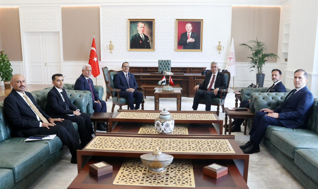 وزير الصحة يبحث مع نظيره التركي تفعيل بروتوكولات التعاون الصحي وتعزيز الشراكة الثنائية