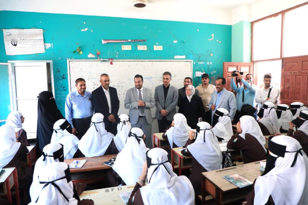 وزير التربية ومحافظ عدن يدشنان العام الدراسي الجديد ٢٠٢٥-٢٠٢٦م