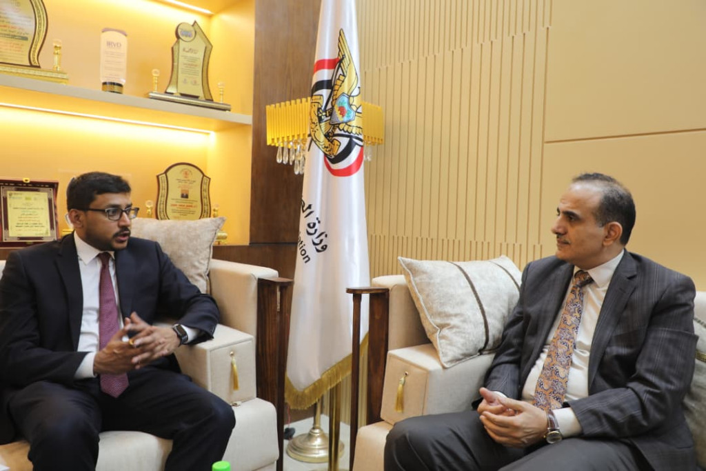 وزير الصحة يبحث مع نائب رئيس البعثة الدبلوماسية الهندية بناء شراكة صحية مستدامة