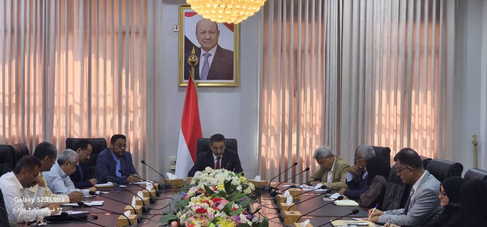 وزﯾﺮ اﻟﺜﻘﺎﻓﺔ واﻟﺴﯿﺎﺣﺔ يترأس اجتماعاً لمناقشة أولويات المرحلة القادمة