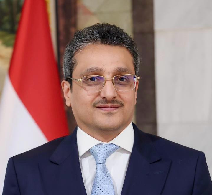 مطيع أحمد قاسم دماج - وزير الثقافة والسياحة بالجمهورية اليمنية