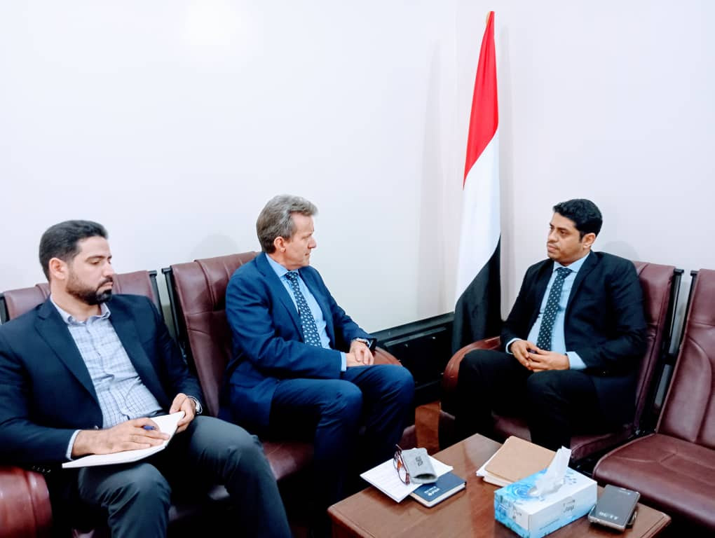 وزير حقوق الإنسان يبحث مع اليونيسيف الخطة السنوية للجنة الفنية المشتركة لمنع تجنيد الأطفال