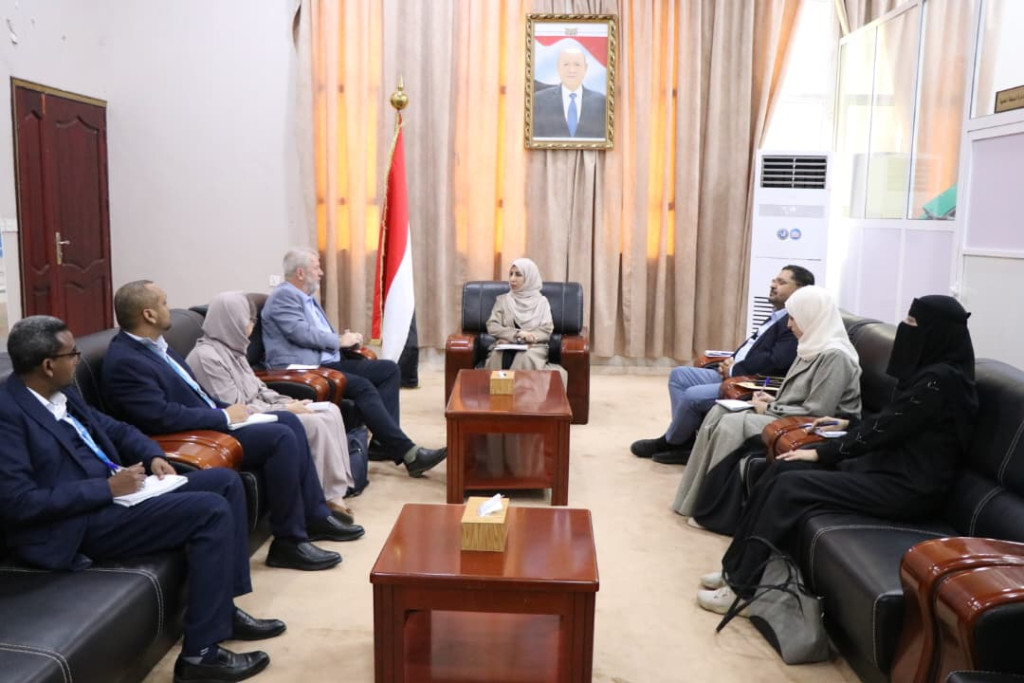 وزيرة التخطيط تبحث مع مسؤولي (اليونيسيف) و(الفاو) تعزيز التعاون لدعم البرامج الإنسانية والتنموية