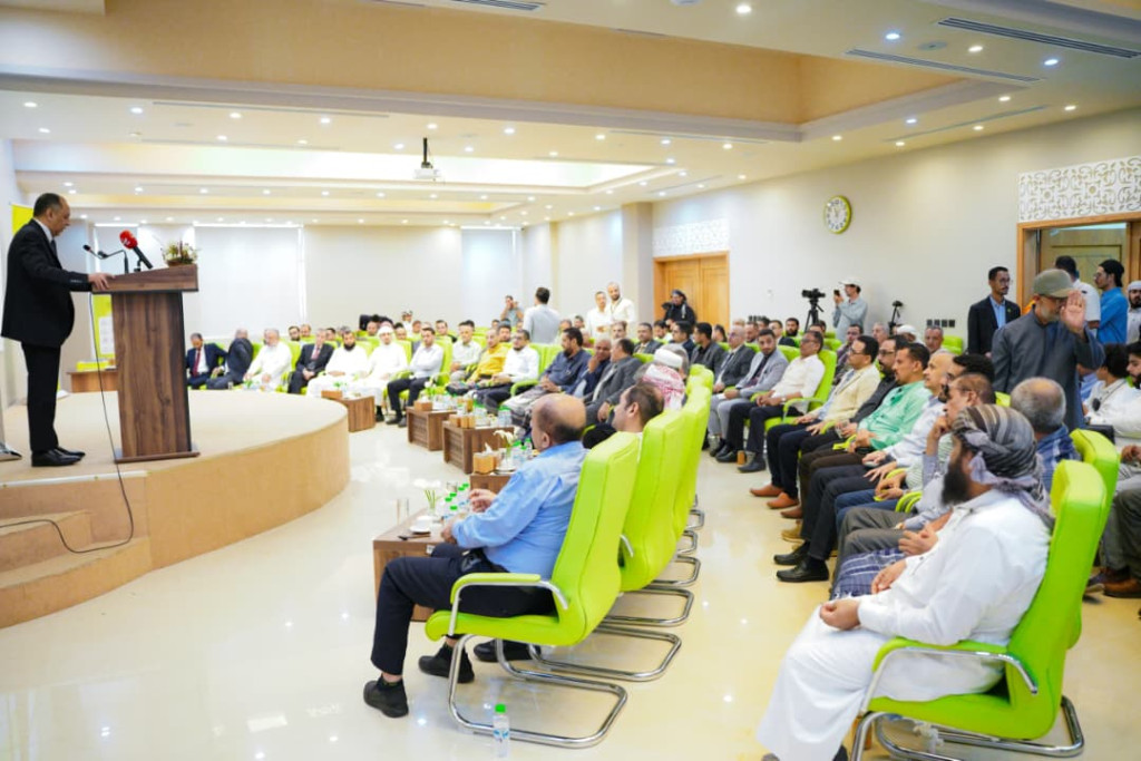 الأشول وباناجه يدشّنان تحول بنك القطيبي الإسلامي إلى بنك شامل بعدن