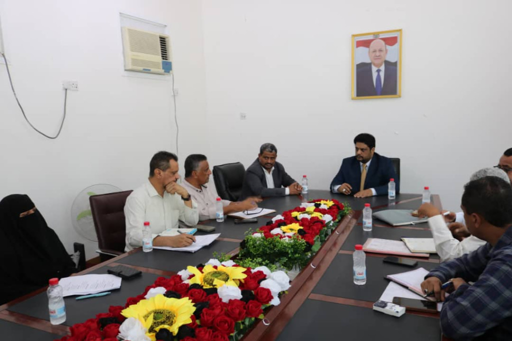 اجتماع في عدن يناقش سير عمل قطاع التخطيط والمشاريع في وزارة التعليم الفني