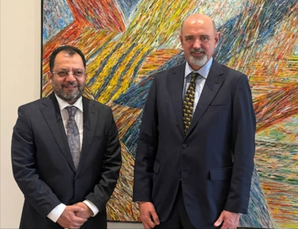 الوزير الكاف يبحث مع السفير الأسترالي تعزيز التعاون في قطاع الكهرباء