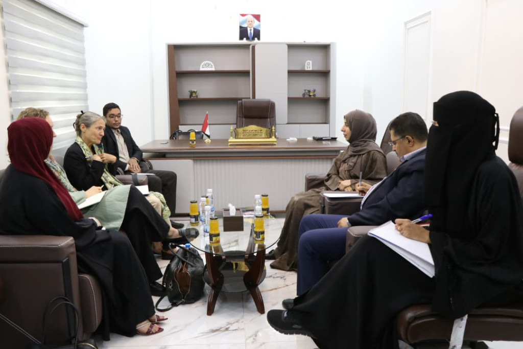وزيرة التخطيط تبحث مع سفيرة هولندا تعزيز التعاون التنموي ودعم أولويات الحكومة