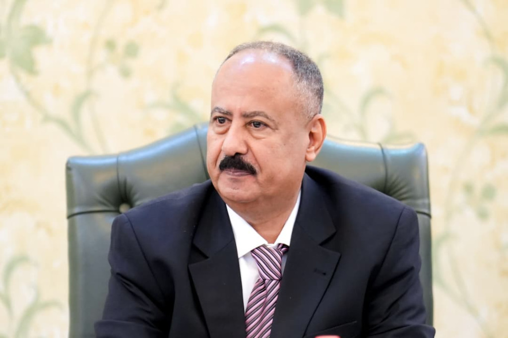 وزير النقل يترأس اجتماعاً لمناقشة أوضاع ميناء الوديعة البري ويوجه بمعالجة التحديات