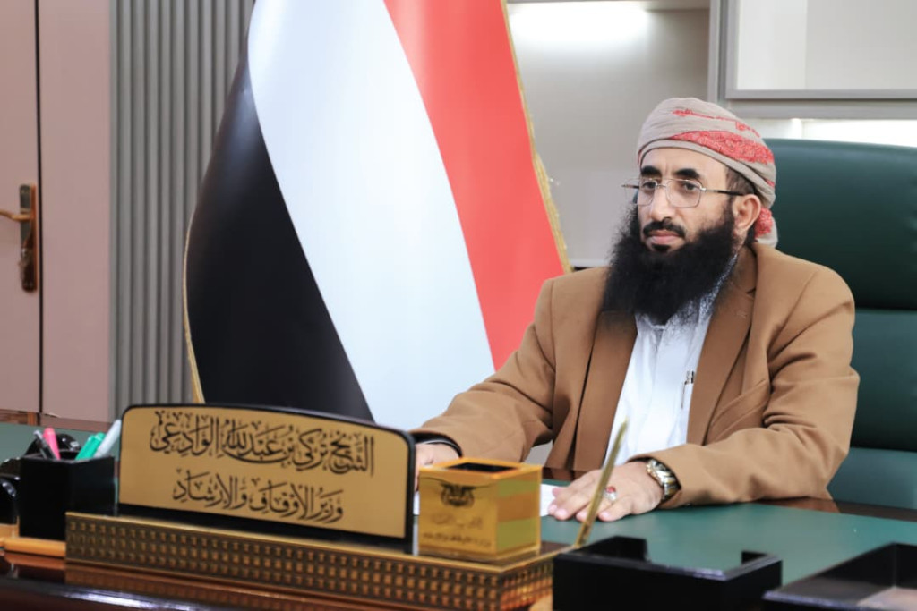 وزير الاوقاف يدعو العلماء والدعاة الى التفاعل مع دعوة التعبئة والنفير الوطني